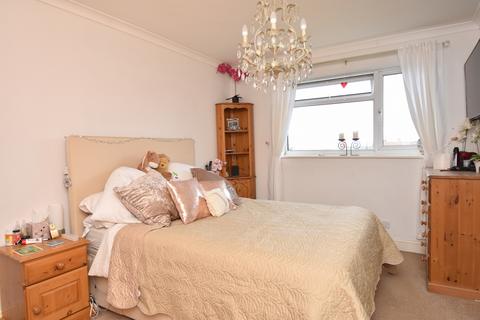 19 Brines Orchard, Templecombe, BA8 0JL