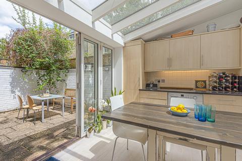 24 Merton Avenue, London, W4 1TA