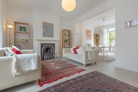 24 Merton Avenue, London, W4 1TA