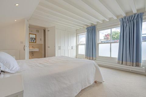 24 Merton Avenue, London, W4 1TA