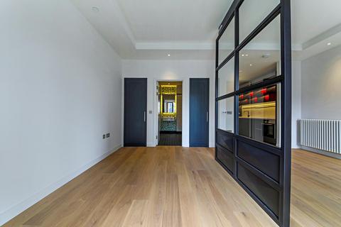 Studio to rent, Java House, 15 Botanic Square, London City Island, E14