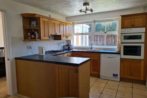 10 Trentham Close, Northampton, NN4 0WB