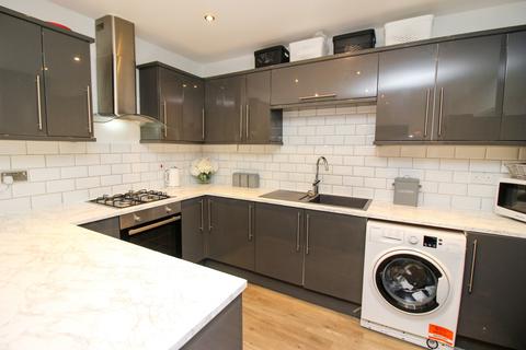 60 Constitution Hill, Snodland, ME6 5DH