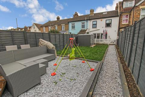 60 Constitution Hill, Snodland, ME6 5DH
