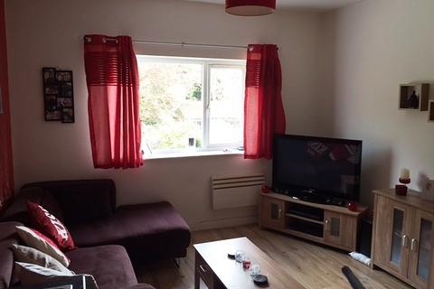 2 bedroom apartment to rent, Bullar Road, Bitterne Park, Southampton, SO18