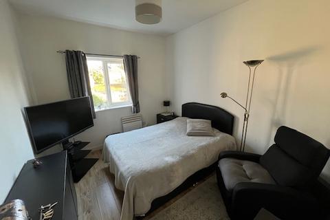 2 bedroom apartment to rent, Bullar Road, Bitterne Park, Southampton, SO18