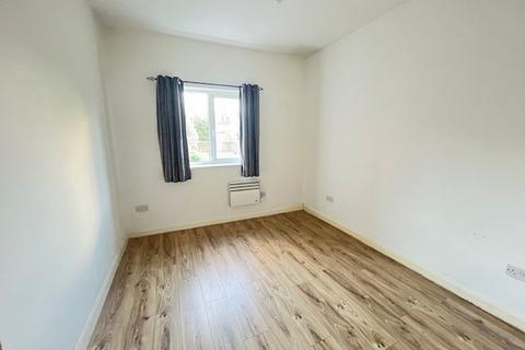 2 bedroom apartment to rent, Bullar Road, Bitterne Park, Southampton, SO18