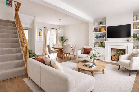 undefined, Orbain Road, London, SW6