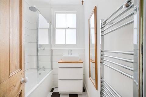25 Nemoure Road, London, W3 6NZ