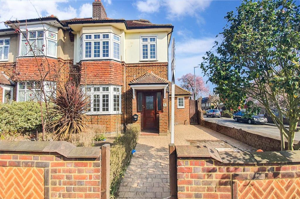 Cranbourne Avenue, Wanstead 4 bed end of terrace house £950,000