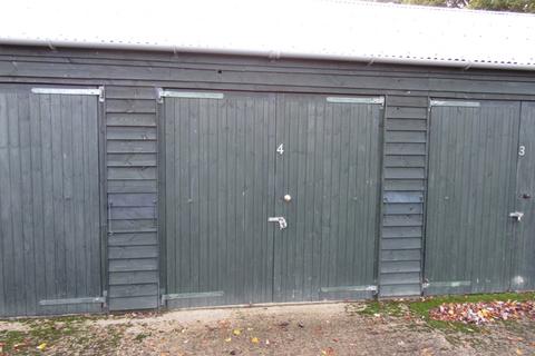 Storage to rent, Between Cirencester and Fairford