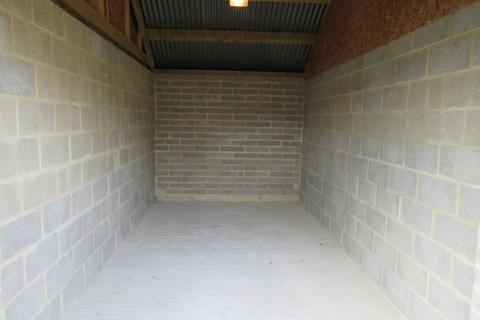 Storage to rent, Between Cirencester and Fairford