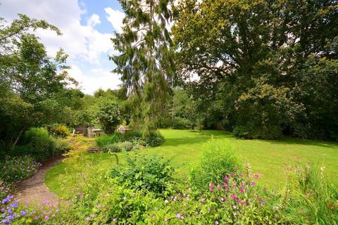 Trelayne Chalk Road, Ifold, Billingshurst, RH14 0UD