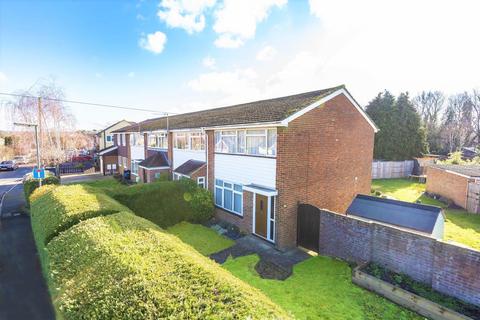 50 Birch Road, Godalming, GU7 3NU