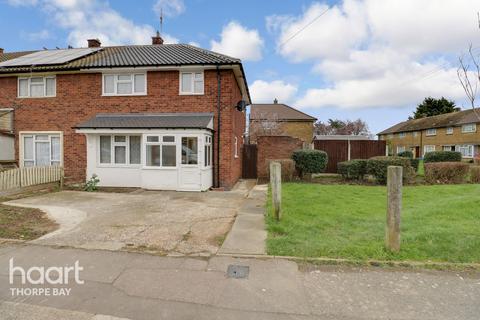 114 Blyth Avenue, Shoeburyness, Southend-on-sea, SS3 9NL