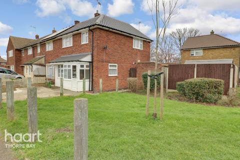 114 Blyth Avenue, Shoeburyness, Southend-on-sea, SS3 9NL