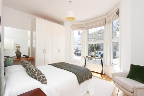 Flat 2, 63 Windsor Road, London, W5 3UJ