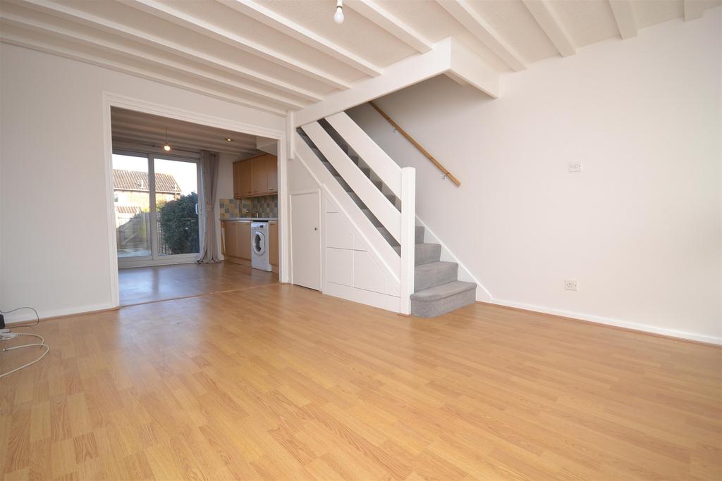 Way, Lower Earley, Reading, RG6 3DA 2 bed terraced house £