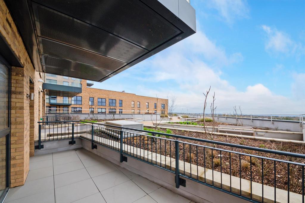 Samuelson House, Greenview Court, Southall, UB2 1 bed apartment £