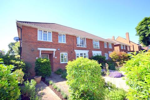 31 Thetford Road, New Malden, KT3 5DP