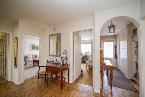 31 Thetford Road, New Malden, KT3 5DP