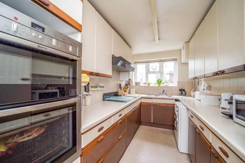 31 Thetford Road, New Malden, KT3 5DP