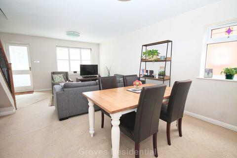 2a Arthur Road, New Malden, KT3 6LX