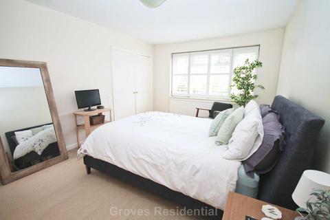 2a Arthur Road, New Malden, KT3 6LX