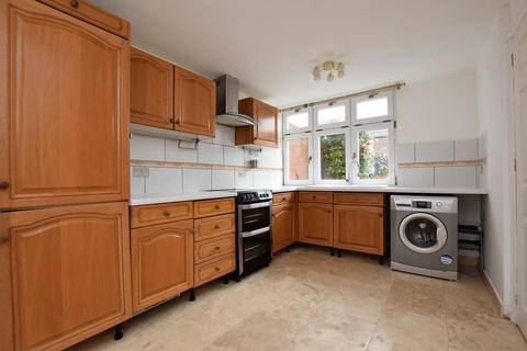 109 Brendon Way, Nuneaton, CV10 8NW