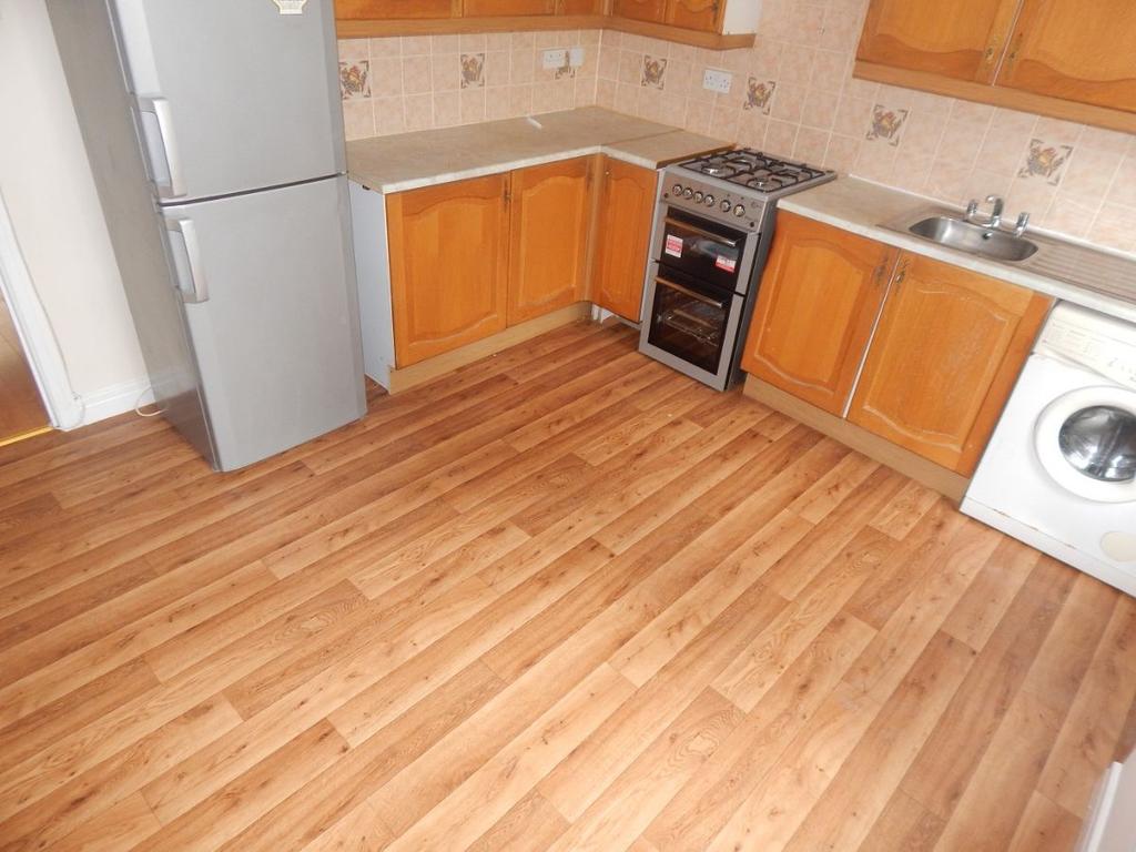 Charnwood Bank 2 bed semidetached house £575 pcm (£133 pw)