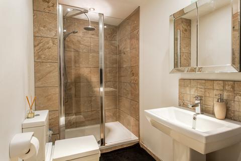 425c Mile End Road, London, E3 4PB