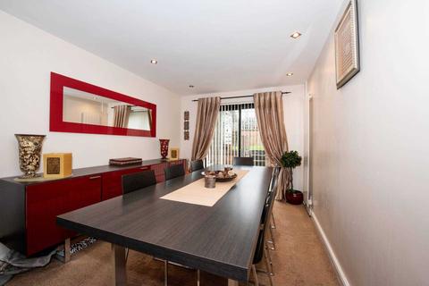 30 Broadstone Close, Prestwich, Manchester, M25 9QA