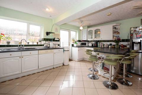 30 Broadstone Close, Prestwich, Manchester, M25 9QA