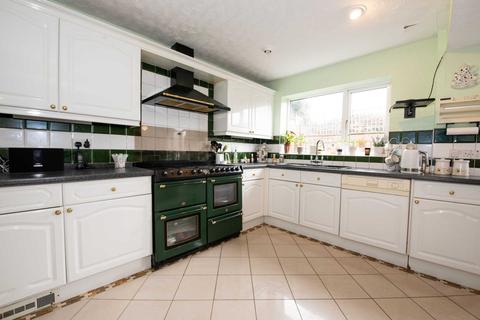 30 Broadstone Close, Prestwich, Manchester, M25 9QA