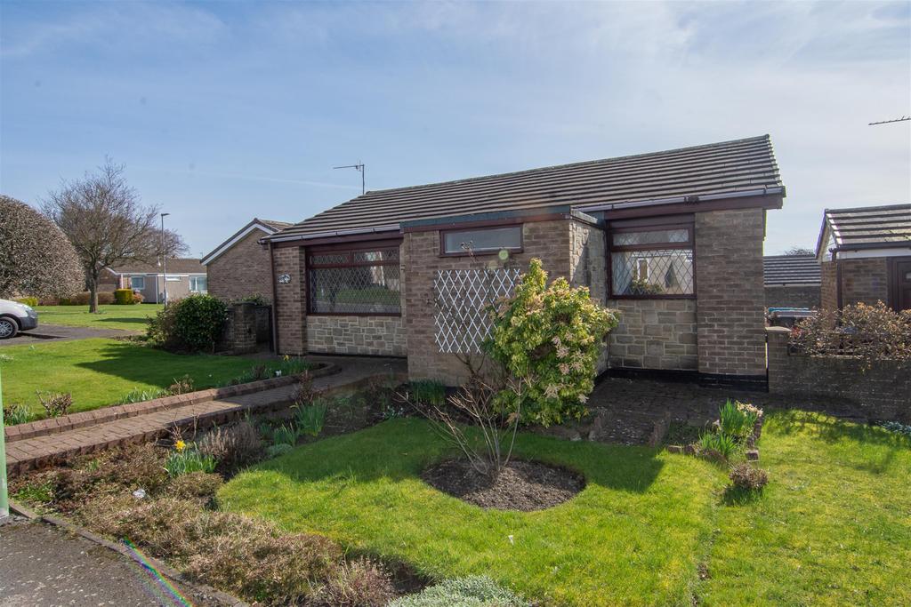 Sunningdale, Consett, DH8 7AU 2 bed detached bungalow for sale £119,950