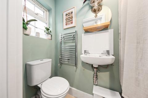7 Green Lane, London, W7 2PA