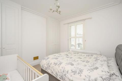 131 Richmond Park Road, Kingston Upon Thames, KT2 6AG