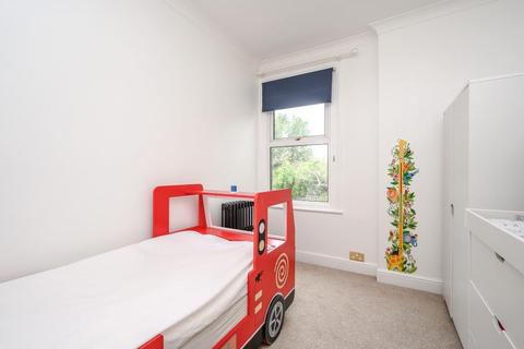 131 Richmond Park Road, Kingston Upon Thames, KT2 6AG