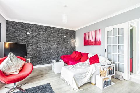 Flat 5, Malling House Abbey Park, Beckenham, BR3 1PZ