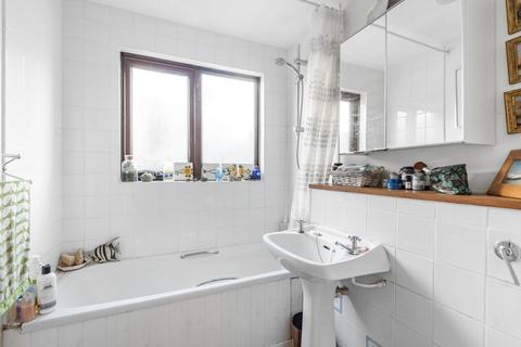 12 Collingwood Close, London, SE20 8JL