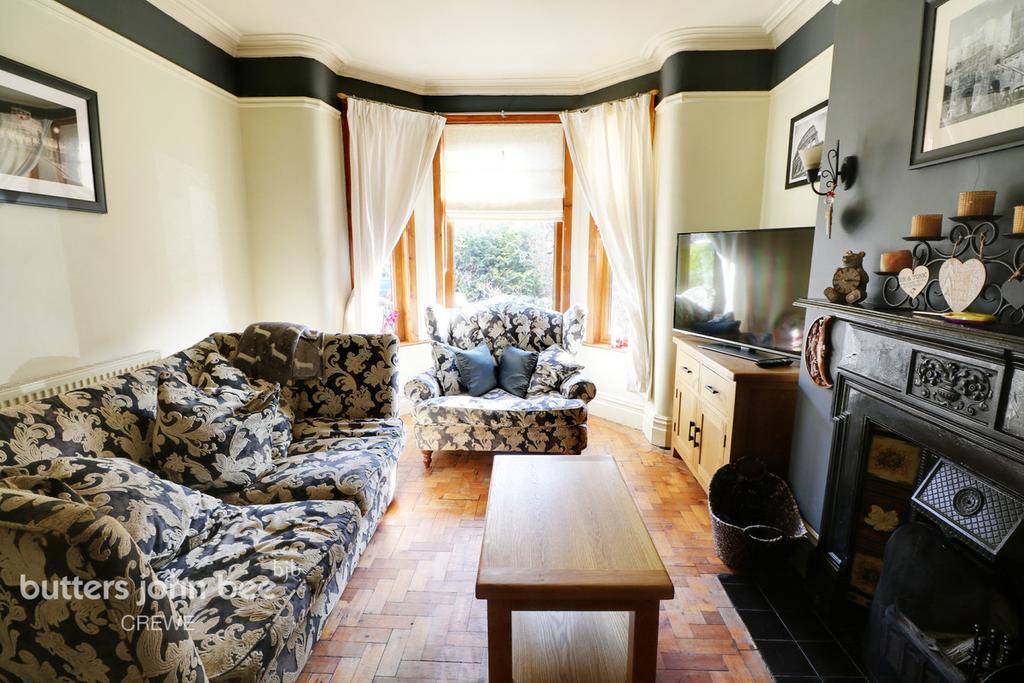 Gainsborough Road, Crewe 4 bed townhouse £160,000