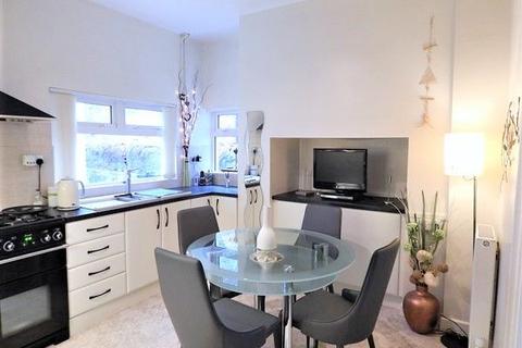 3 Clytha Crescent, Abertillery, NP13 2ED