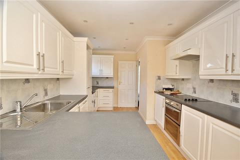 2 Barnard Close, Sunbury-on-thames, TW16 5BT