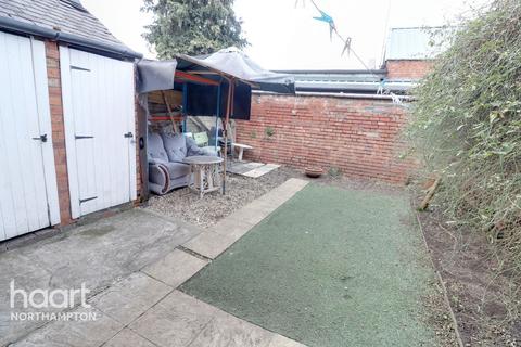2a Moore Street, Northampton, NN2 7HU