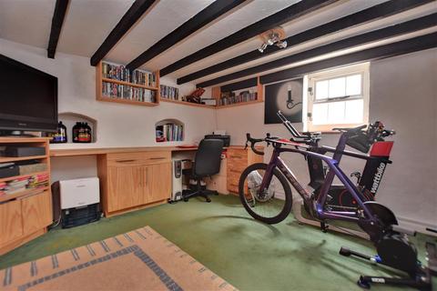 38 Dene Street, Dorking, RH4 2DB