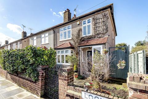 65 Lock Road, Richmond, TW10 7LL