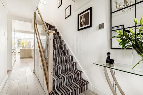65 Lock Road, Richmond, TW10 7LL