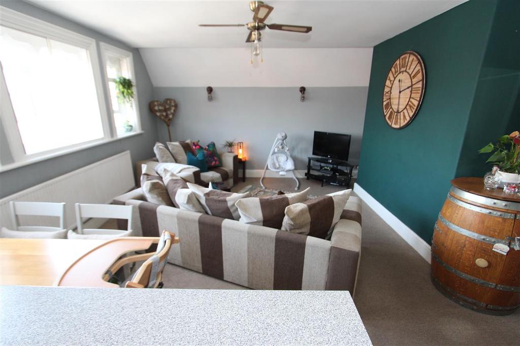 Living/Dining Room