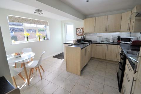 12 Warwick Avenue, Halesworth, IP19 8PZ