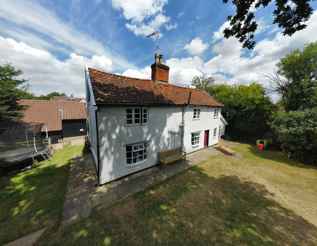 Brandeston, Near Framlingham, Suffolk 4 bed cottage £585,000